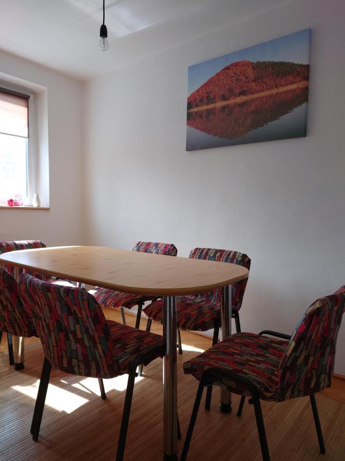 Ferienwohnung Simple And Comfortable Miercurea Ciuc Exterior foto